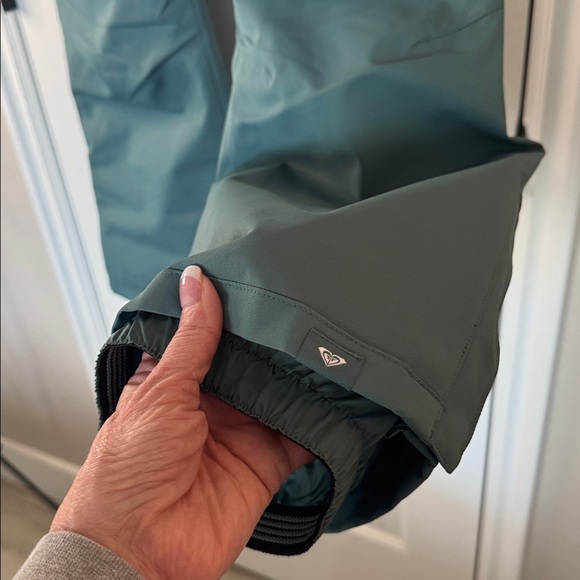 Roxy Aqua Snow Pants NWT size small 4-6 - Picture 5 of 11